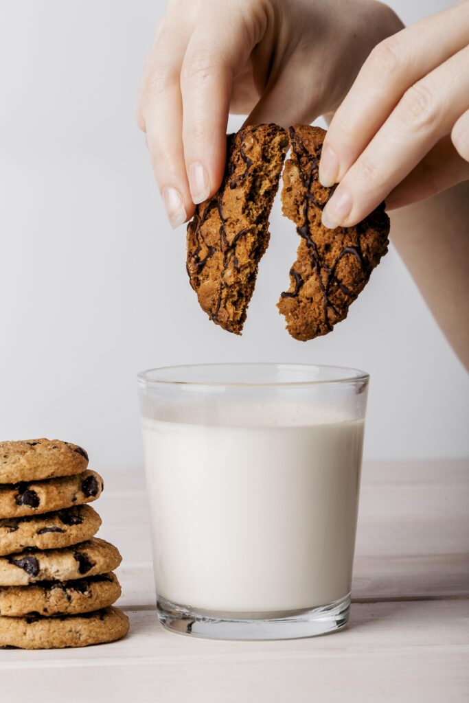 gluten free maple oat breakfast cookies