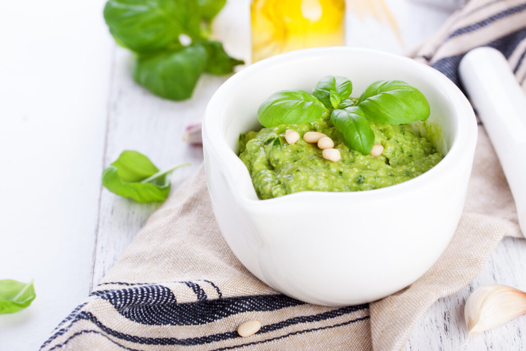 Creamy Avocado & Spinach Bowl