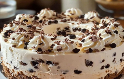 Cookies and Cream Ice Cream Cake