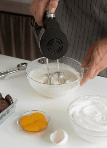 3 Ingredient No Bake Cheesecake