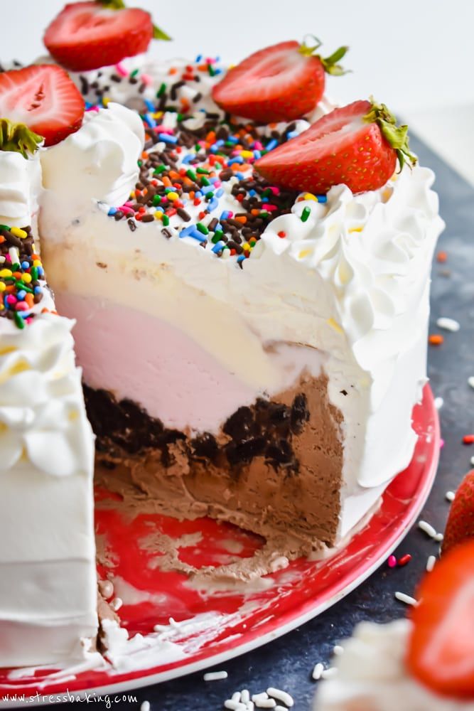 Friendly's ice cream cake