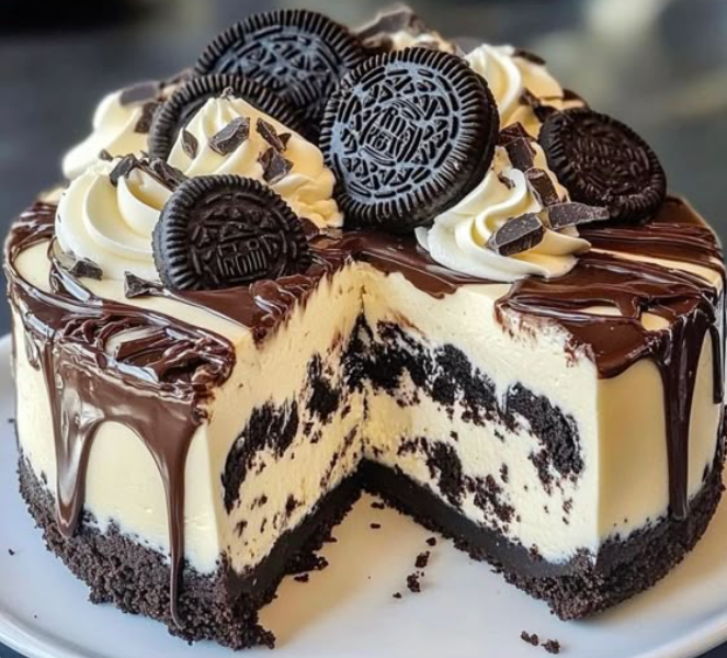 Mosaic Velvet Oreo Cheesecake